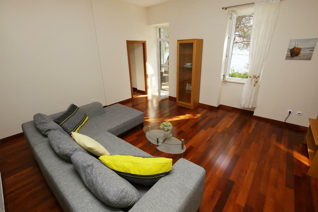 Seafront Beach Apartment - Directly At The Beach Zadar Exterior foto