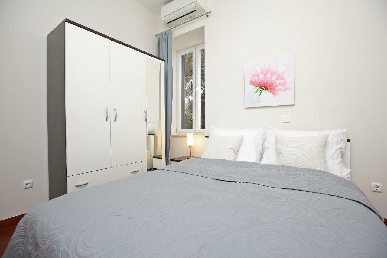 Seafront Beach Apartment - Directly At The Beach Zadar Exterior foto