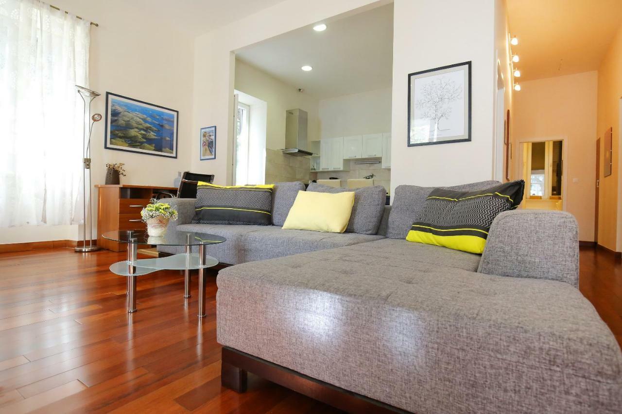Seafront Beach Apartment - Directly At The Beach Zadar Exterior foto